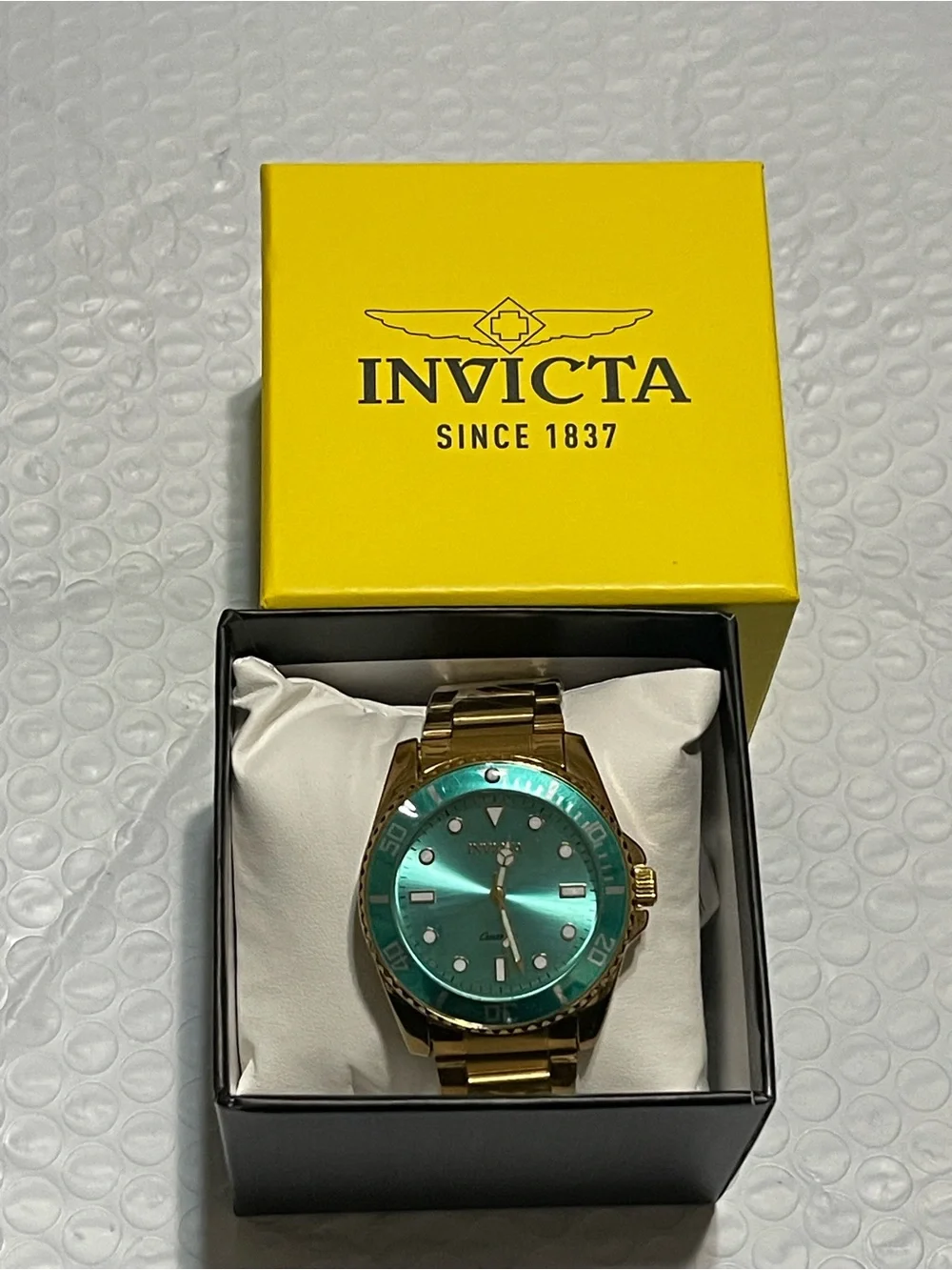 Invicta Diver Meridian Men's Watch - 42mm, Gold & Black Dial